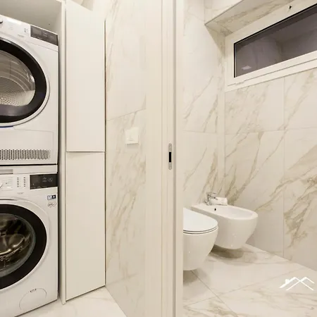 Lux 1m | 1br | A/c | Wifi| 6pax By Tilo סנרמו